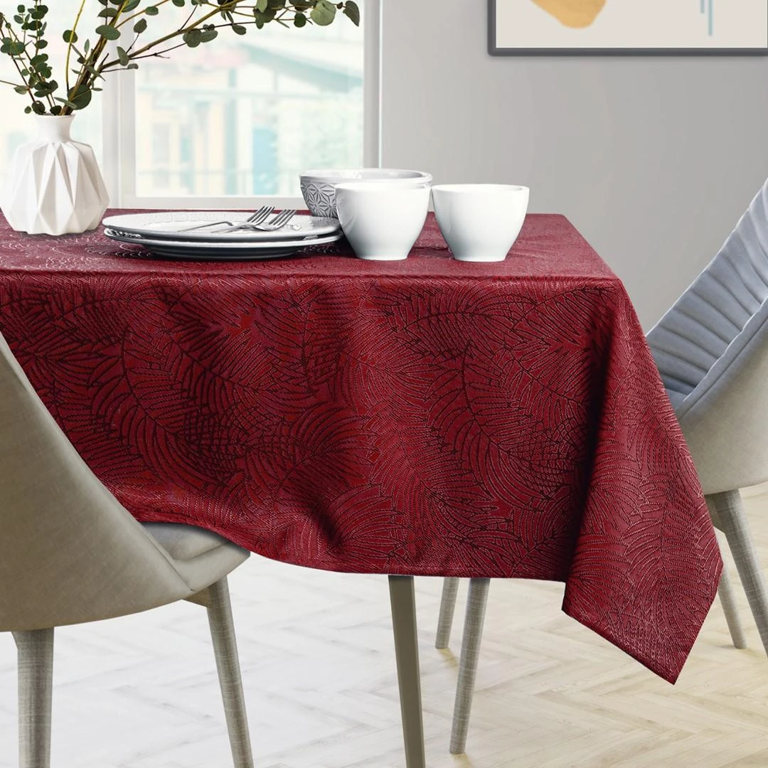 Staltiesė 120×120 bordo spalvos AmeliaHome