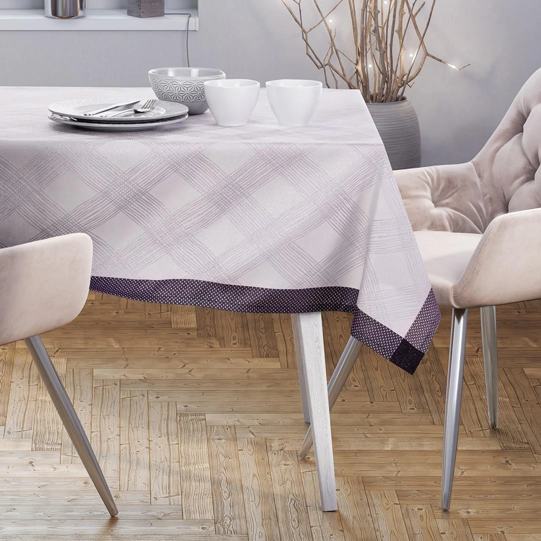 AmeliaHome Staltiesė Milluza violetinė 140 x 400 cm