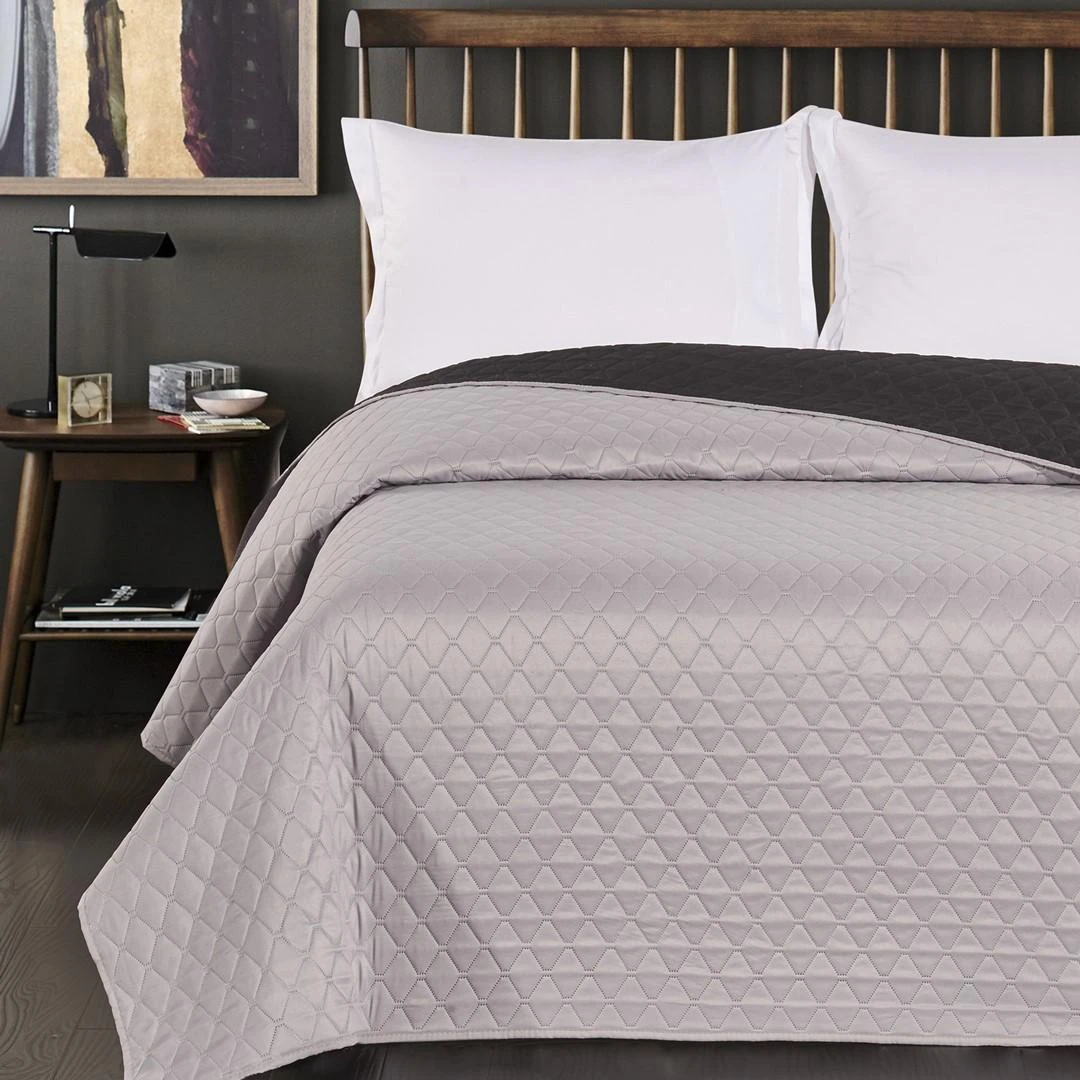 DecoKing Lovatiesė 170 × 210 cm, pilka