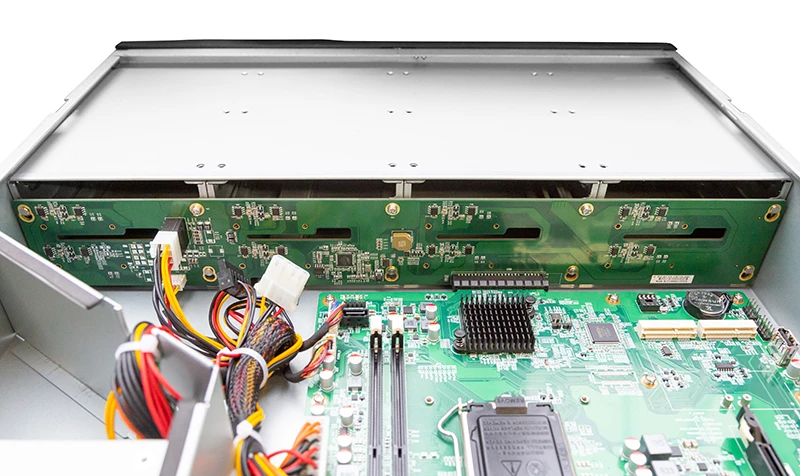 Hismart Duomenų serveris 8xHDD 3.5