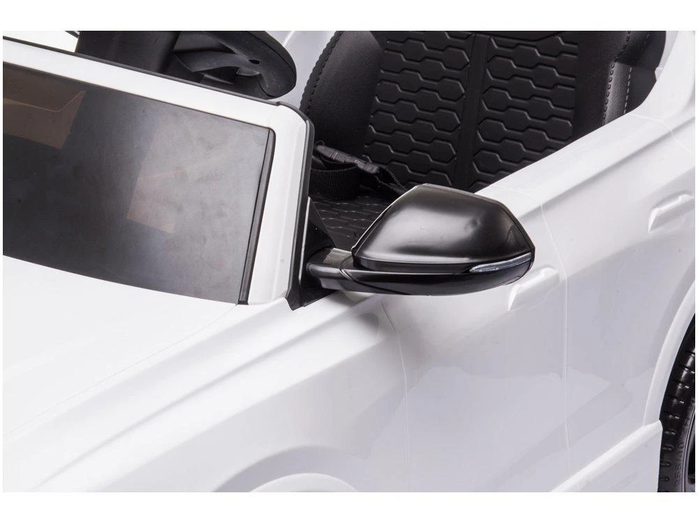 Lean Cars Elektromobilis Audi RSQ8 baltas