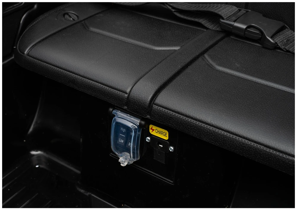Lean Cars Elektromobilis Jeep Rubicon Juoda