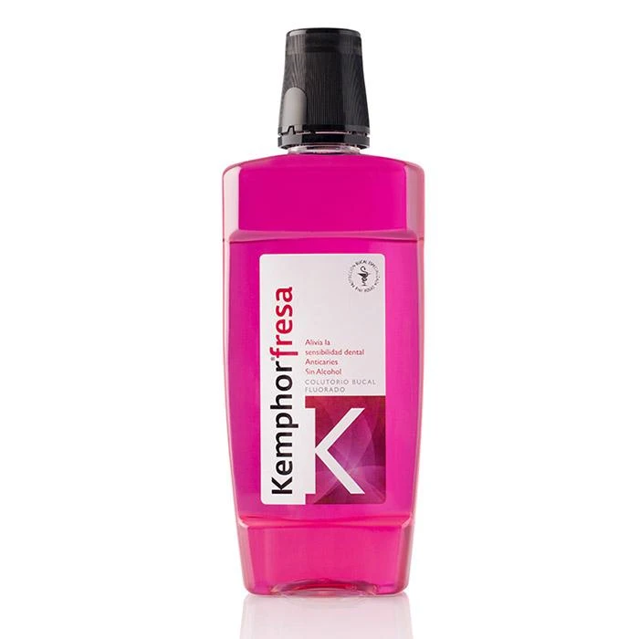 Burnos skalavimo skystis stiprinantis dantų emalį Strawberry Kemphor®