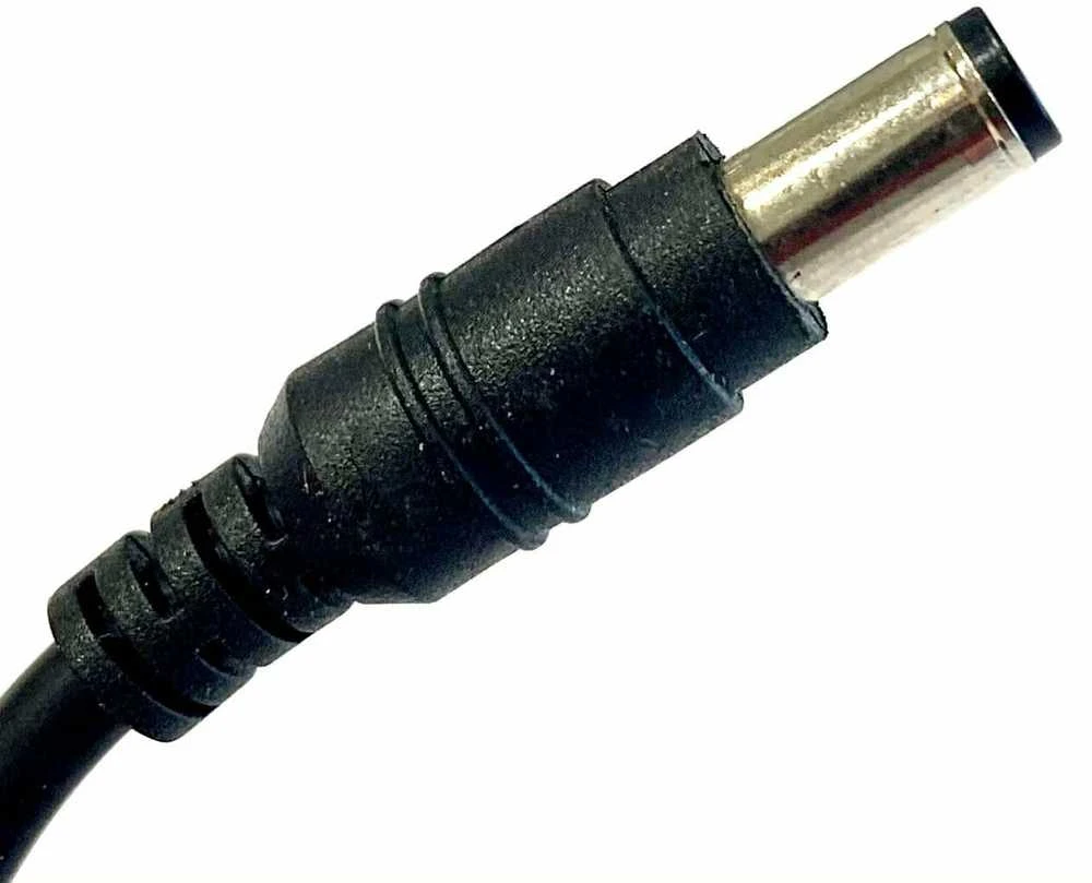 Dowellon Toshiba pakrovėjas 15 V 4 A, 6.3x3.0