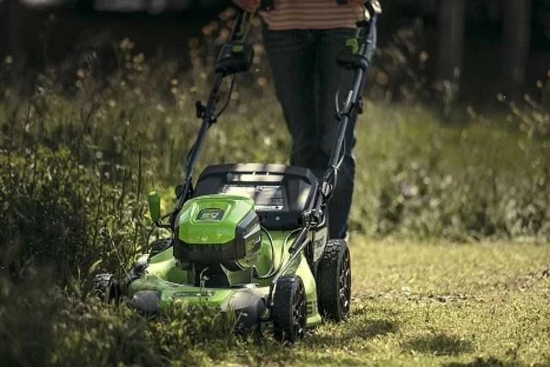 Greenworks akumuliatorinė savaeigė vejapjovė GD60LM51SP - 2514307 (be akumuliatoriaus ir kroviklio)