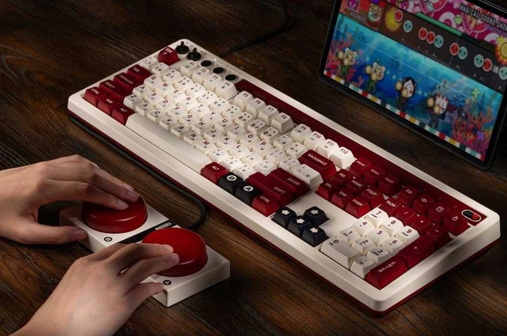 8BitDo Retro 108 Fami Edition Belaidė mechaninė klaviatūra| Hot Swappable | Windows | Android
