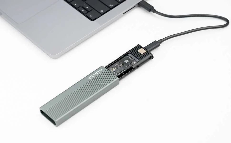 ADATA M.2 SSD korpusas su atvira laidų jungtimi