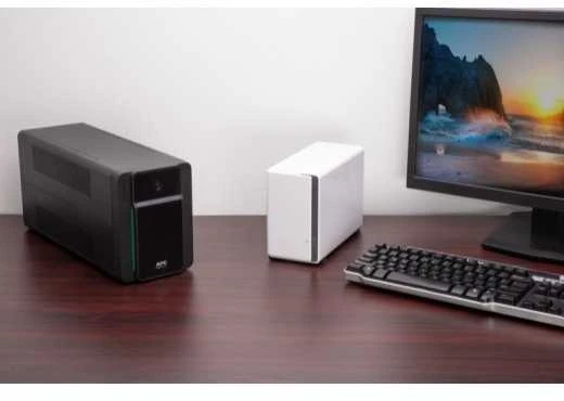 Apc Maitinimo šaltinis awaryjny bvx1600li easy ups 1600va, 230v, avr, 6 iec