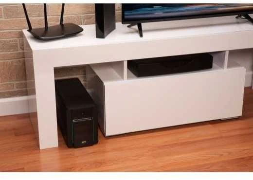 Apc Maitinimo šaltinis awaryjny bvx1600li easy ups 1600va, 230v, avr, 6 iec
