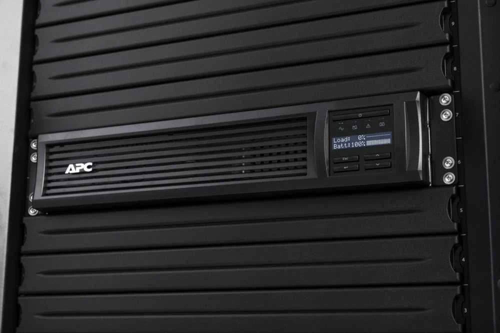 Maitinimo šaltinis awaryjny ups apc smt750rmi2uc (rack; 750va)