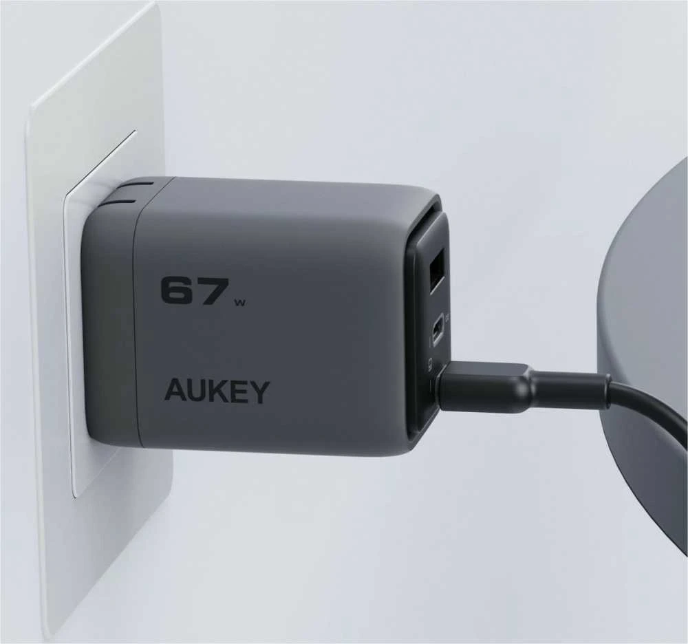 Sieninis įkroviklis 67W 2xUSB-C, 1xUSB, PD GaN by Aukey Dark Pilkas