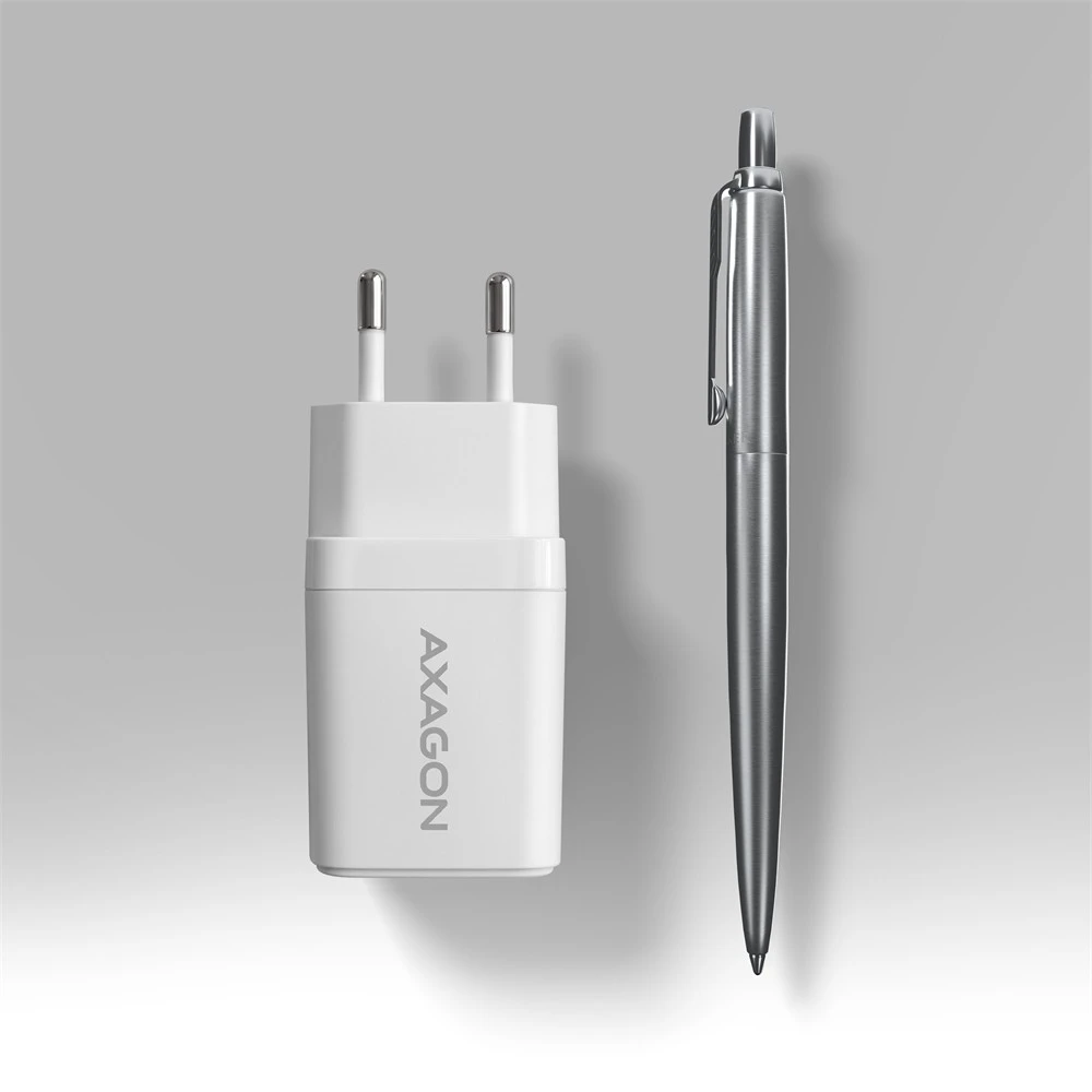 AXAGON ACU-PQ33W, GaN 33 W tinklo įkroviklis, USB-A + USB-C, PD3.0/PPS/QC4+/SFC2.0/Apple, balta