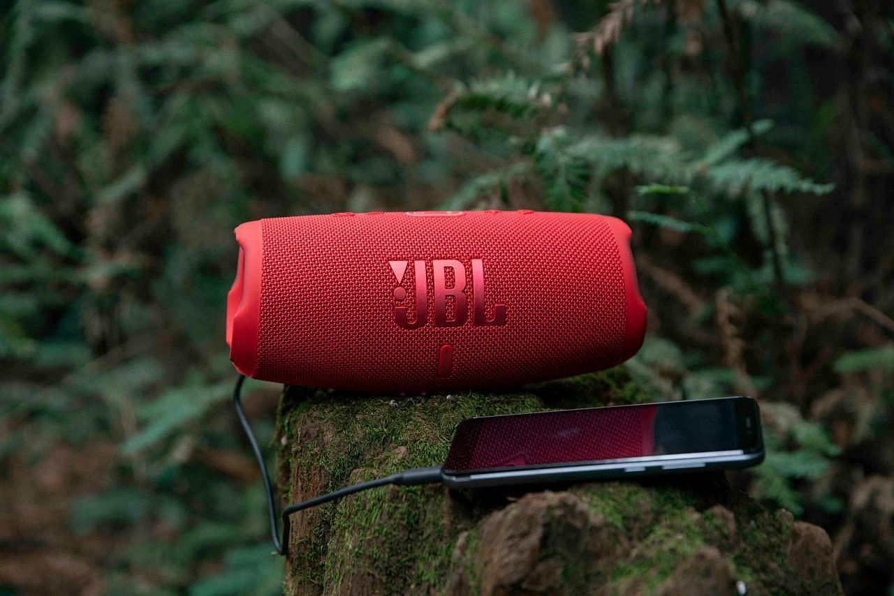 JBL Charge 5 nešiojama kolonėlė, Raudonos spalvos