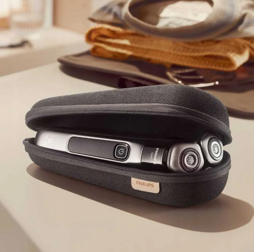 Philips i9000 drėgno ir sauso skutimo elektrinis skustuvas su „SkinIQ“ | X9002/10