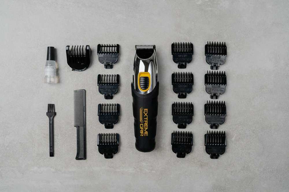 Barzdaskutė Barzdos kirpimo mašinėlė - WAHL Extreme Grip, 12 Ilgio Nustatymai, Juoda