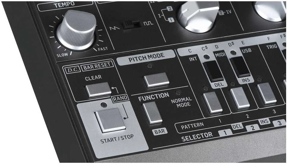 Behringer TD-3-SB Analog synthesizer Juodas