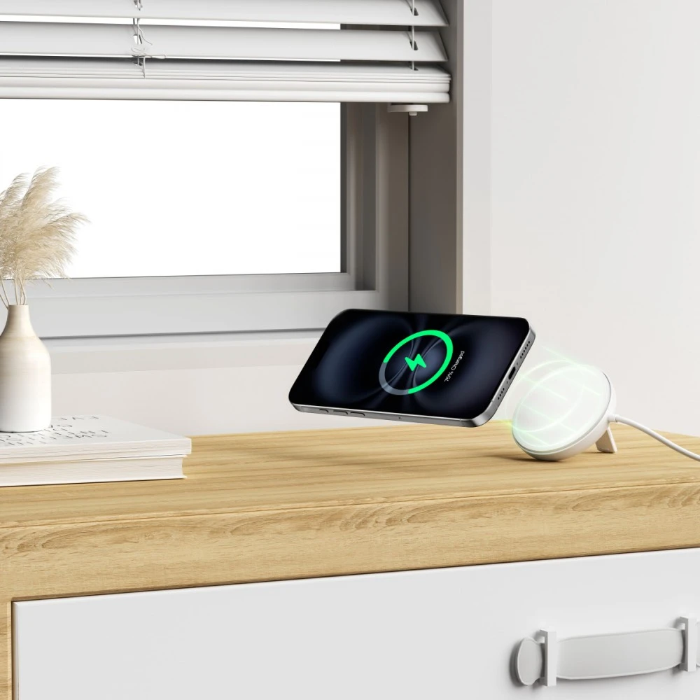 Belkin BoostCharge Pro belaidis magnetinis Qi2 įkroviklis 15 W su stovu WIA011hqWH