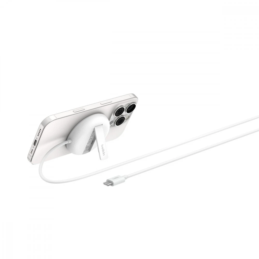 Belkin BoostCharge Pro belaidis magnetinis Qi2 įkroviklis 15 W su stovu WIA011hqWH