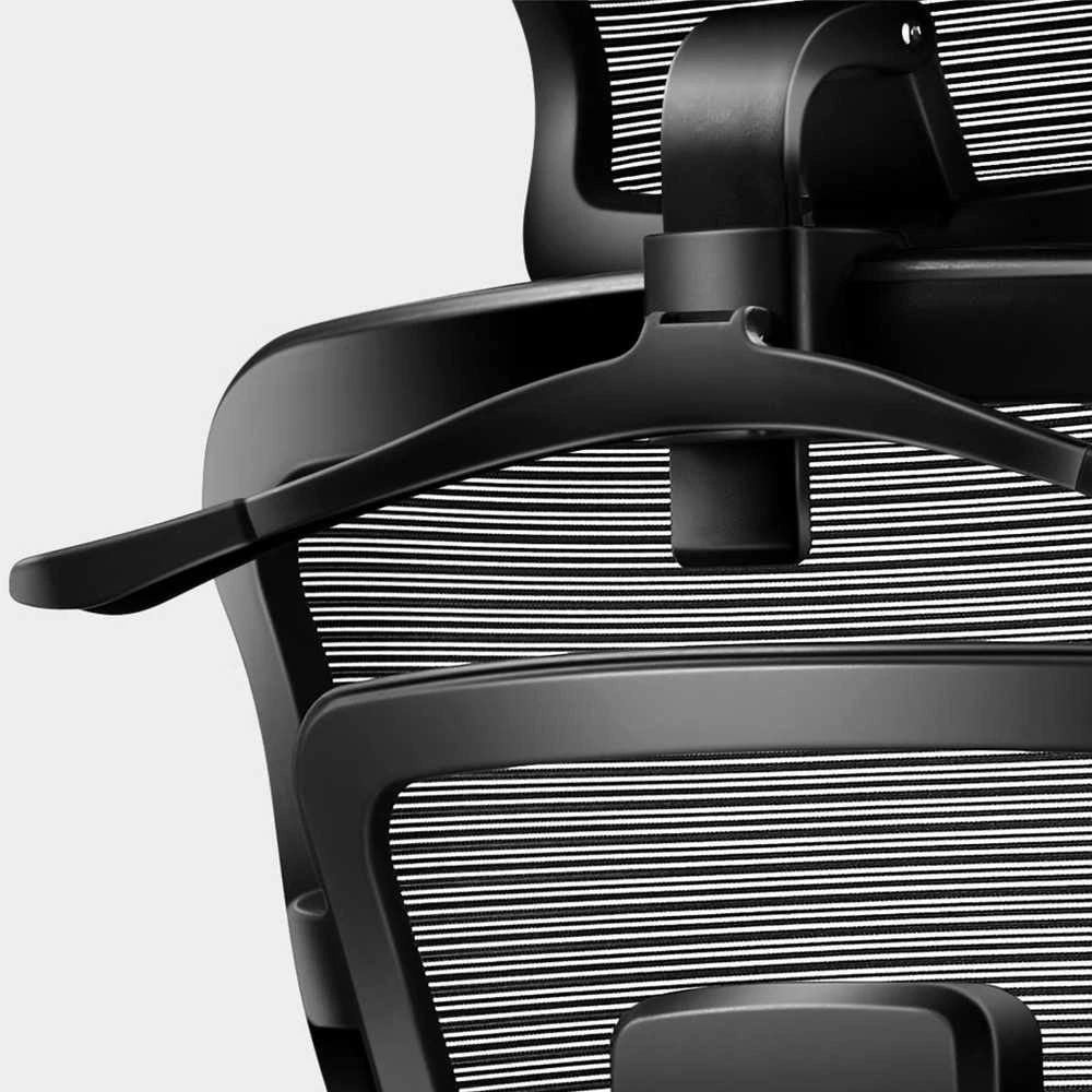 Biuro kėdė Mark Adler Expert 4.9, Juoda