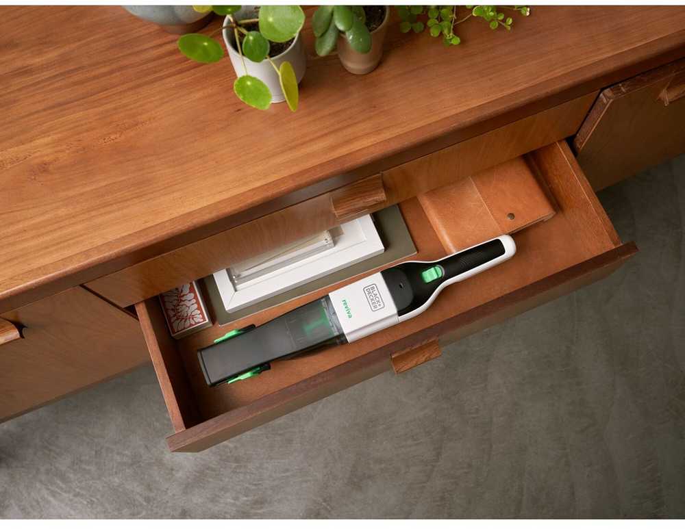 Dulkių siurblys Black & Decker Juodas & Decker Akumuliatorinis siurblys Juodas & Decker REVHV8C-QW; 7,2 V; 1x1,5 Ah akum.