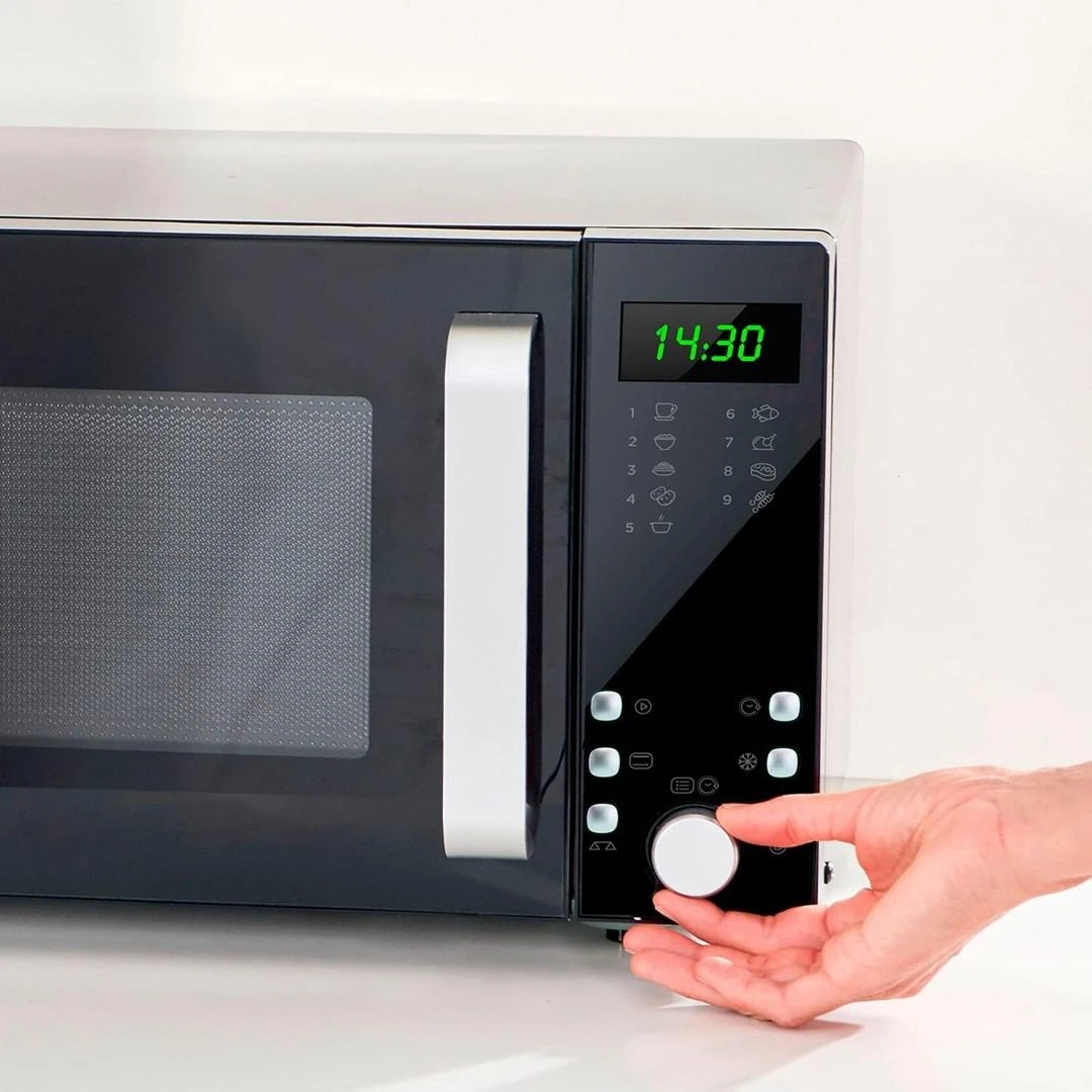 Black & Decker Mikrobangų krosnelė su griliu Juodas & Decker 900W