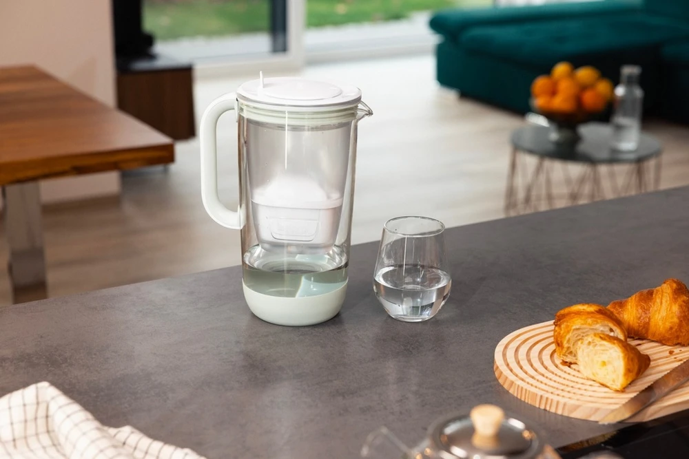 Vandens filtravimo ąsotis BRITA Glass Jug | 60-ojo jubiliejaus ribotas leidimas | Žalios spalvos | 2,5 l