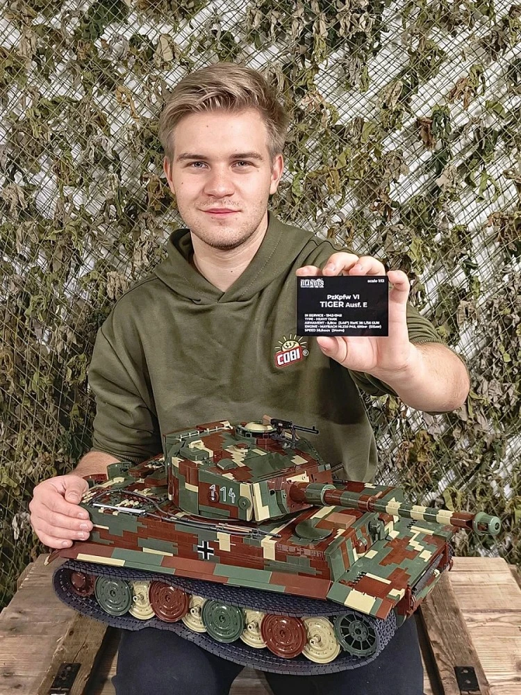 Cobi Panzerkampfwagen VI Tiger Ausf. E - Executive Edition (2807)