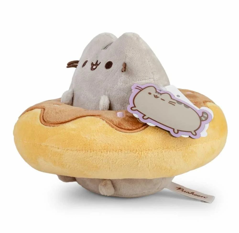 Pusheen - Pliušinis Pusheen talismanas šokoladiniame spurgos formos žaisliuke, 21 x 13 cm