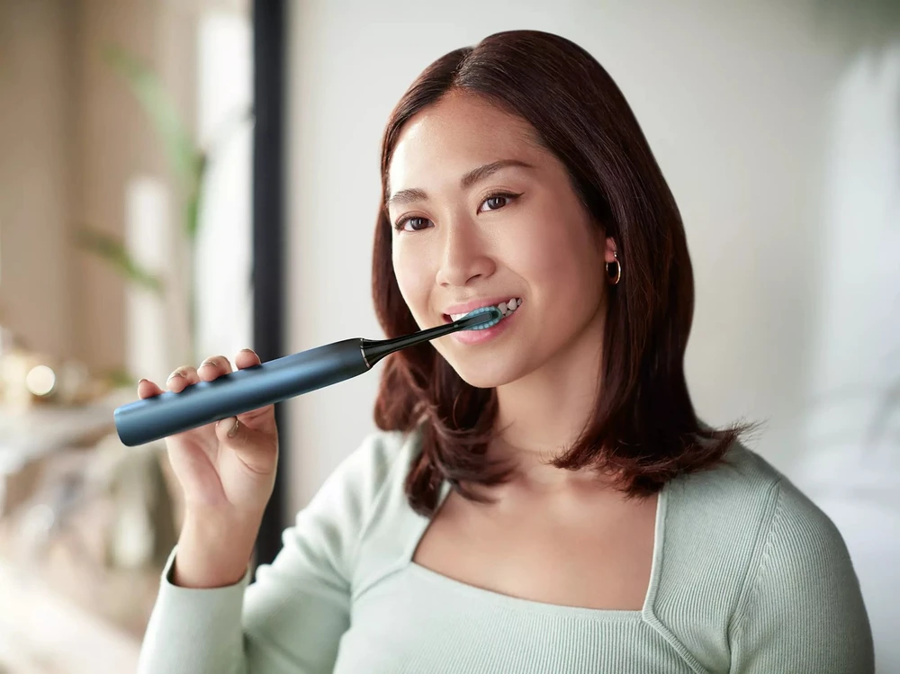 Elektrinis dantų šepetėlis su programėle Philips Sonicare Philips Sonicare DiamondClean 9000