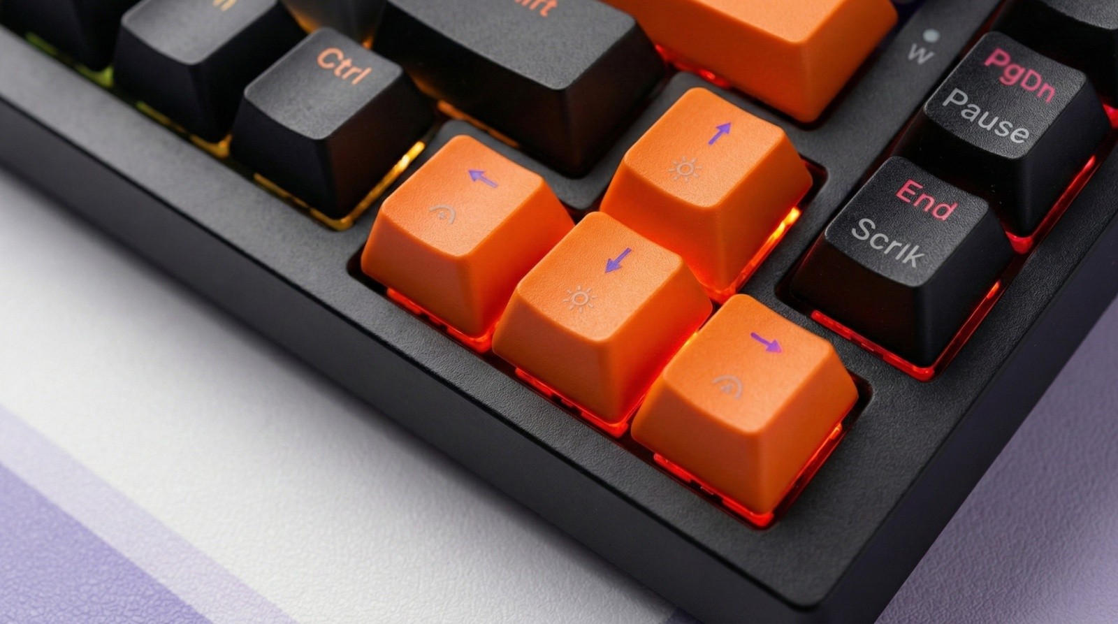 Savio Klaviatūra magnetyczna astral juodas outemu baltas jade magnetic rgb 3 spalvų keycapów aprašymas - Prekės nuotrauka