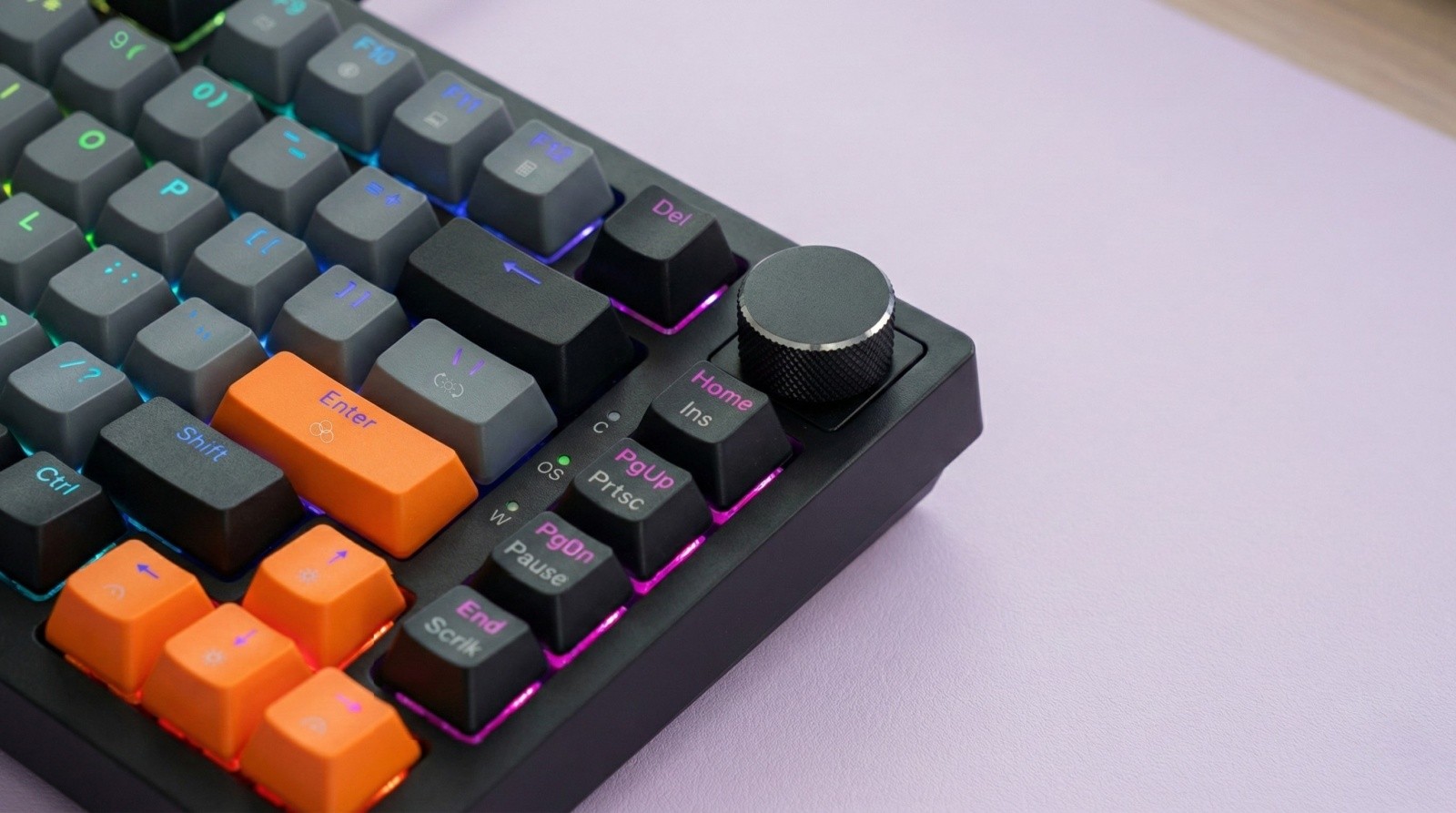 Savio Klaviatūra magnetyczna astral juodas outemu baltas jade magnetic rgb 3 spalvų keycapów aprašymas - Prekės nuotrauka