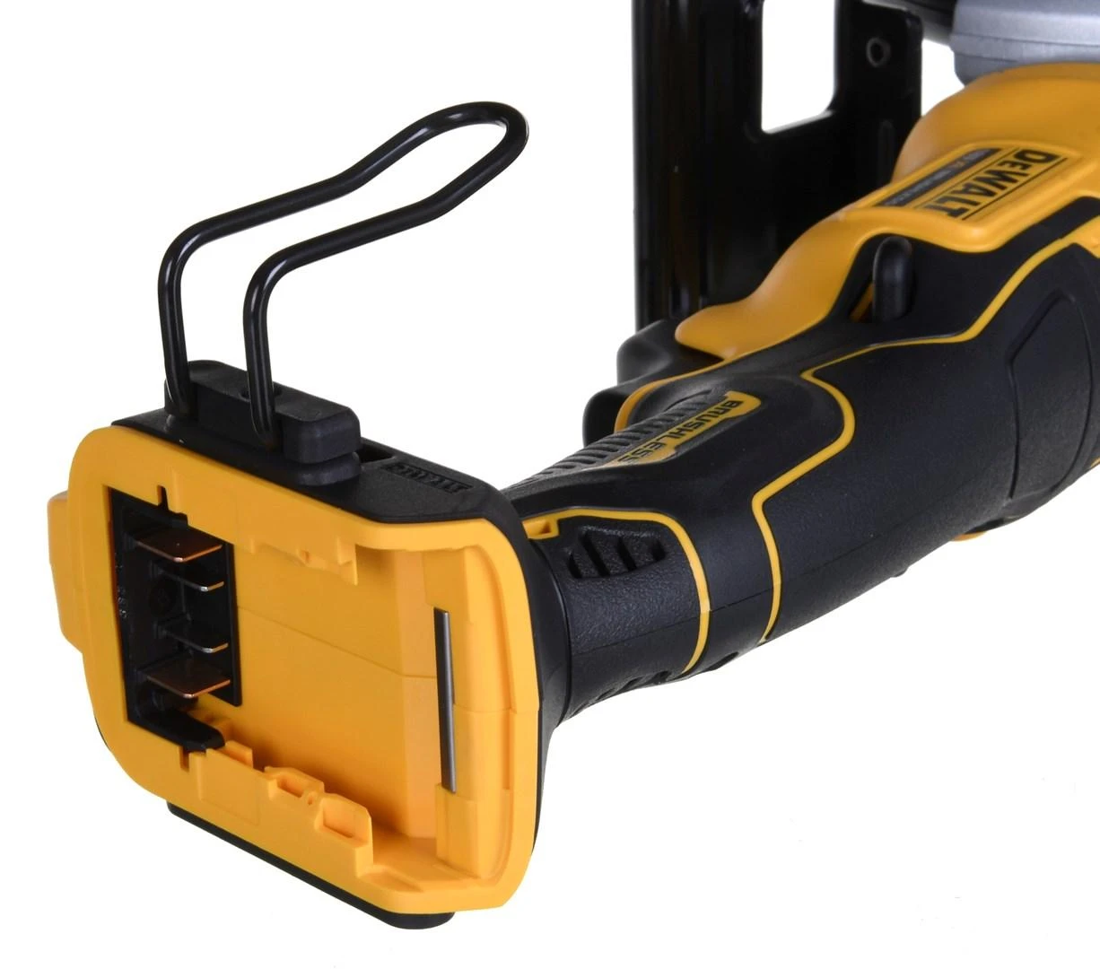 DEWALT diskinis pjūklas DCS571N 115 mm 18V be akumuliatoriaus ir kroviklio