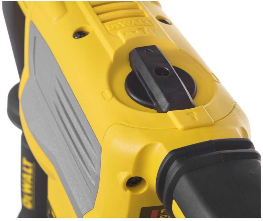 Młot wiercąco-kłujący 1350w dewalt d25614k