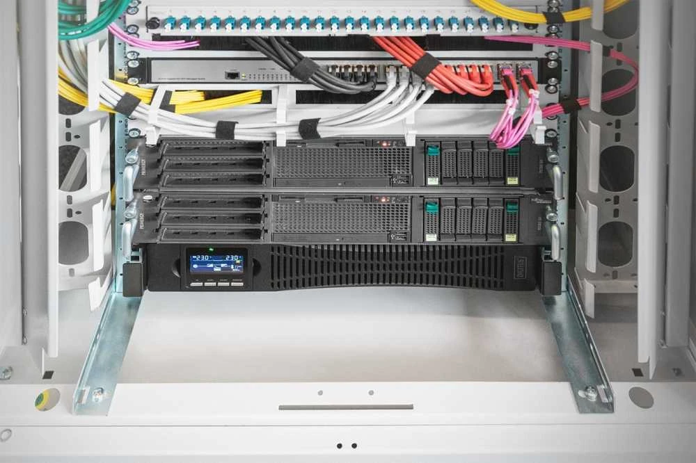Digitus | OnLine UPS | DN-170095 | 2000 VA | 2000 W | C14