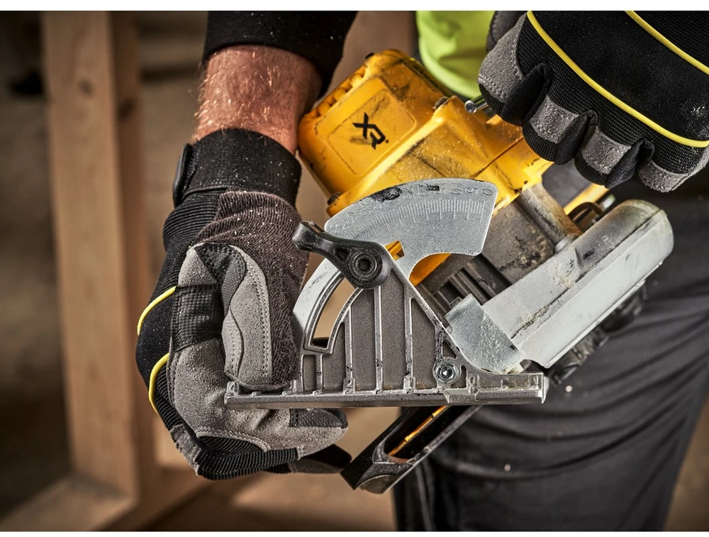 DeWalt akumuliatorinis diskinis pjūklas DCS565N 165mm, 18V Li-lon, be akumuliatoriaus ir kroviklio