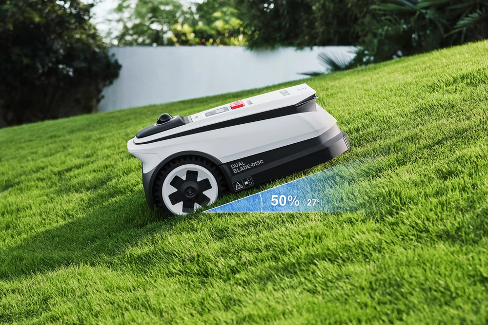 Ecovacs belaidis vejos robotas Goat A3000 LiDAR PRO su kraštų pjovimo funkcija
