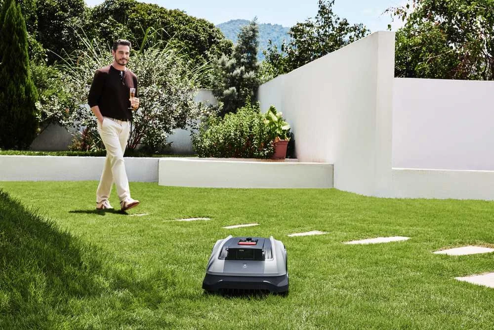 Belaidis vejos robotas Ecovacs GOAT O600 RTK