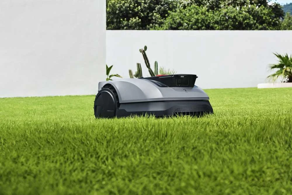 Belaidis vejos robotas Ecovacs GOAT O600 RTK