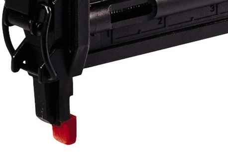 Akumuliatorinis kabių pistoletas Einhell FIXETTO 18/50 N Solo; 18 V (be akumuliatoriaus ir pakrovėjo)