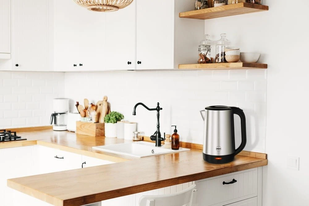 ELDOM CS30 ACERO CORDLESS KETTLE 2.0 L 2000 W Sidabrinis