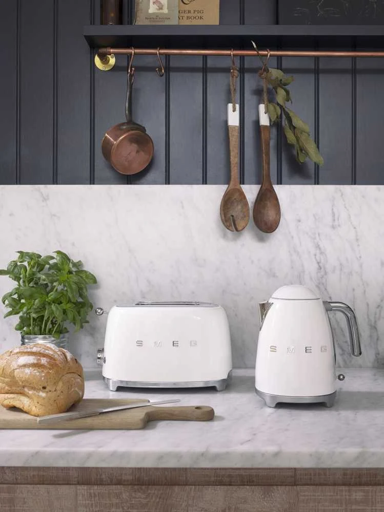 SMEG elektrinis virdulys KLF03CREU