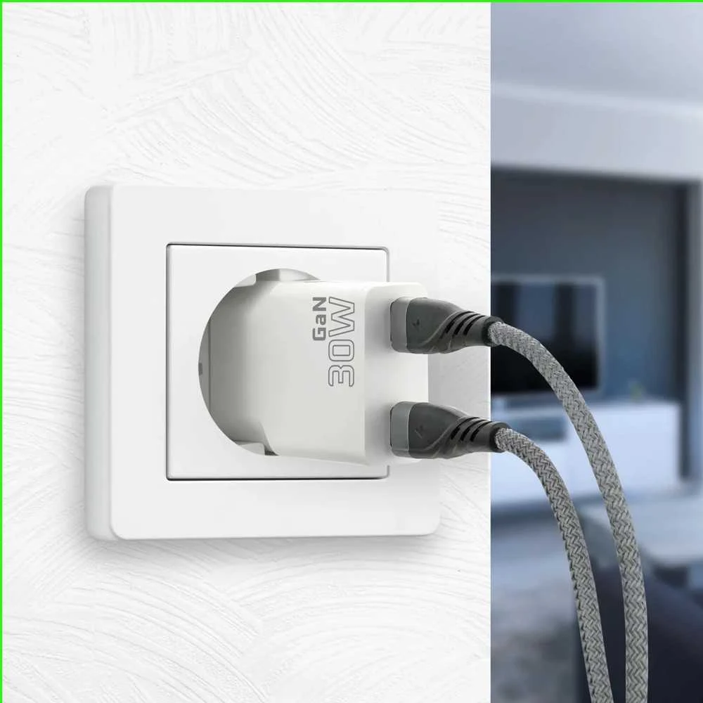 „everactive“ įkroviklis 2 x USB-C greito įkrovimo 4+ 30W SUPER SLIM baltas