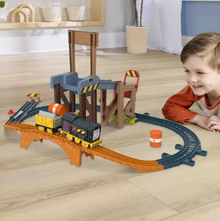 THOMAS & FRIENDS rinkinys - Dyzelio keltuvas (JBW20) aprašymas - Prekės nuotrauka