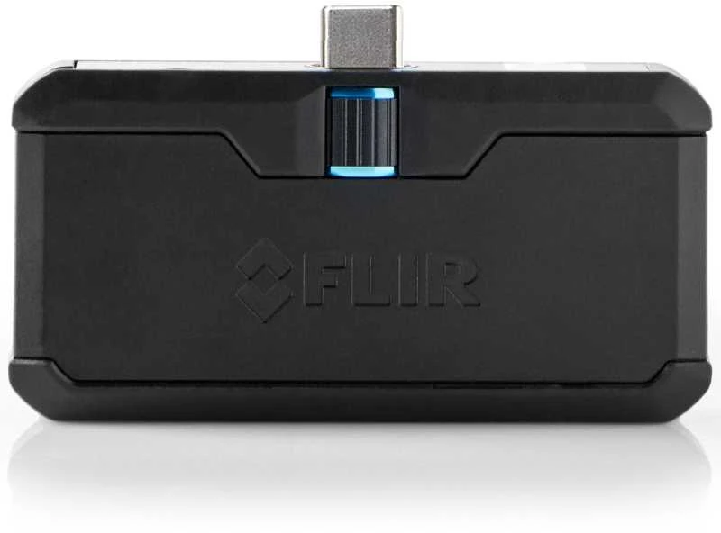 „Flir One PRO“, skirtas „iPhone“ įrenginiams su USB-C jungtimi ir MSX bei „VividIR“ technologijomis, 160x120 pikselių, iki 400 °C.