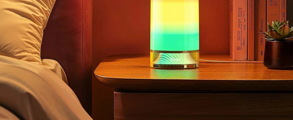 Govee H6022 išmanioji stalinė lempa su „Wi-Fi“ / „Bluetooth“