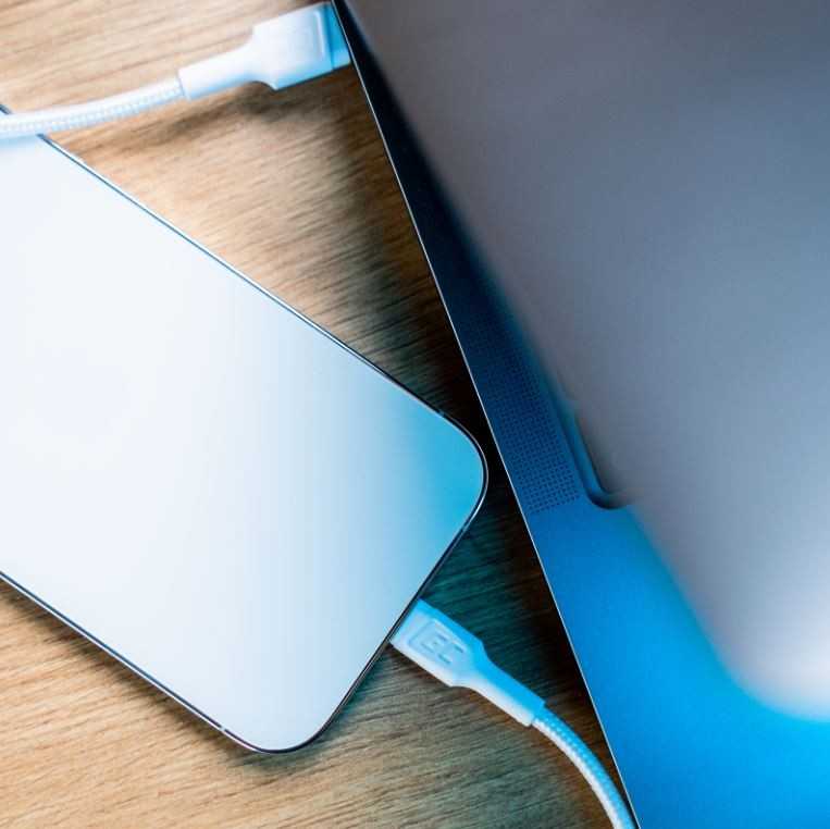 Green Cell Žalias cell kabelis kabgc07w gc power stream usb-c - lightning 100cm (mfi certified) balta