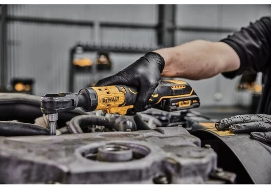 Grzechotka akumul. bez aku i ład dcf512n dewalt