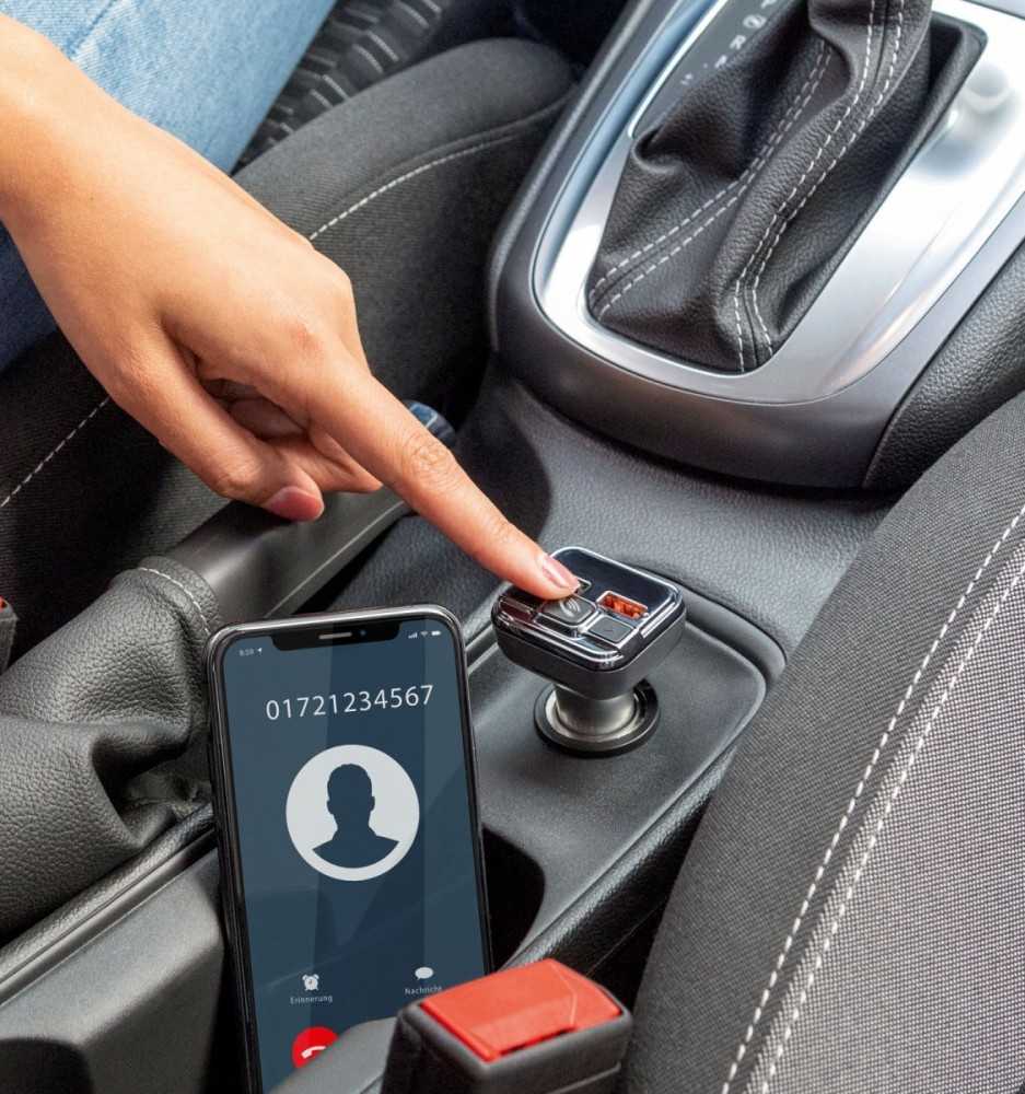 Hama „Bluetooth“ FM siųstuvas su 18 W įkrovikliu