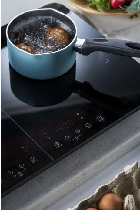AD 6516 | Adler Cooker | Touch controls | Number of burners/cooking zones 2 | Induction | Juodas