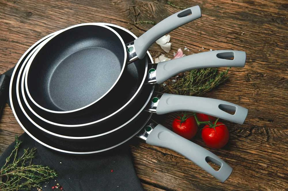 BALLARINI Lazise keptuvė 32 cm 75003-053-0